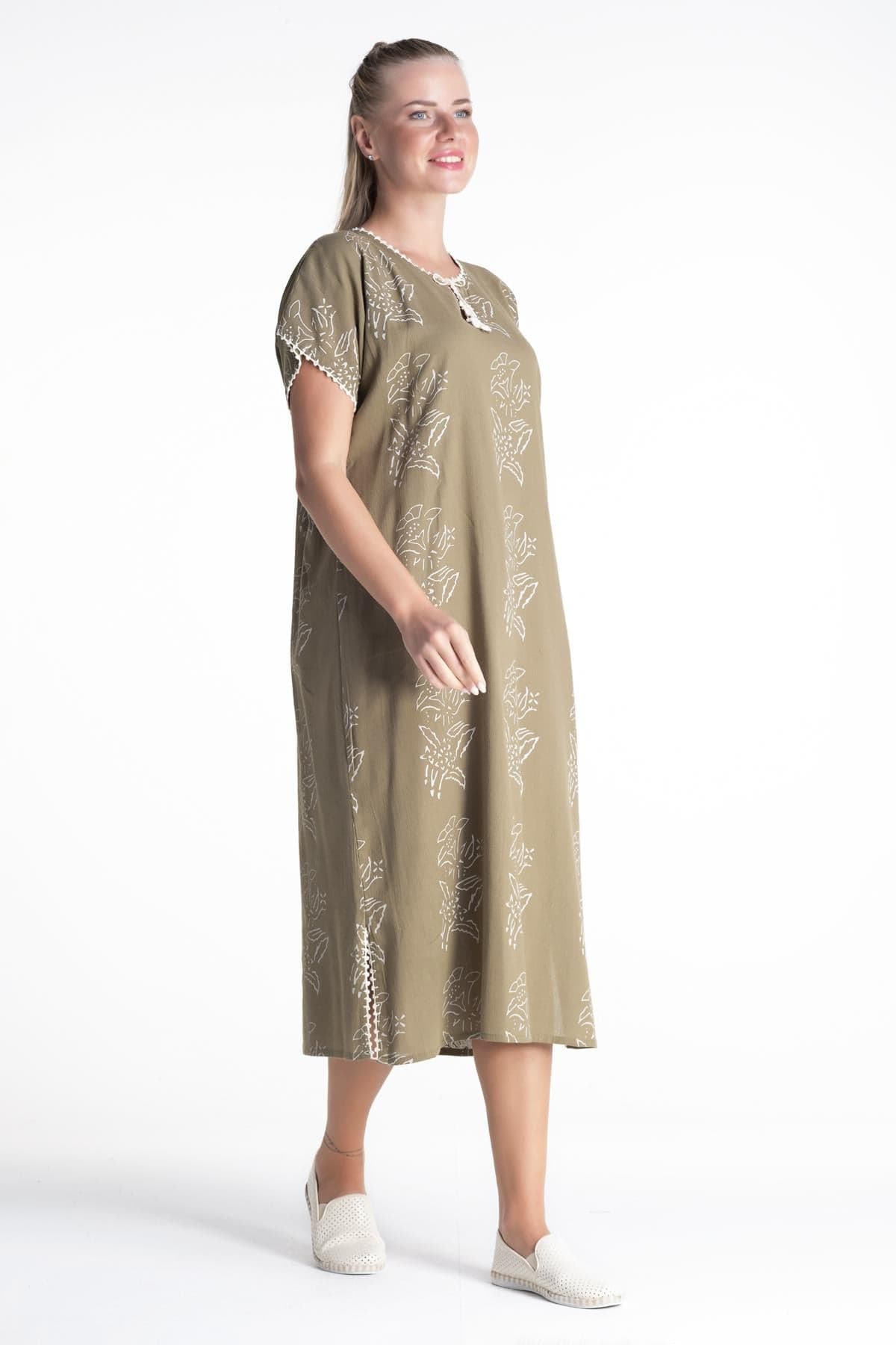 Short Sleeve Lily Print Dress