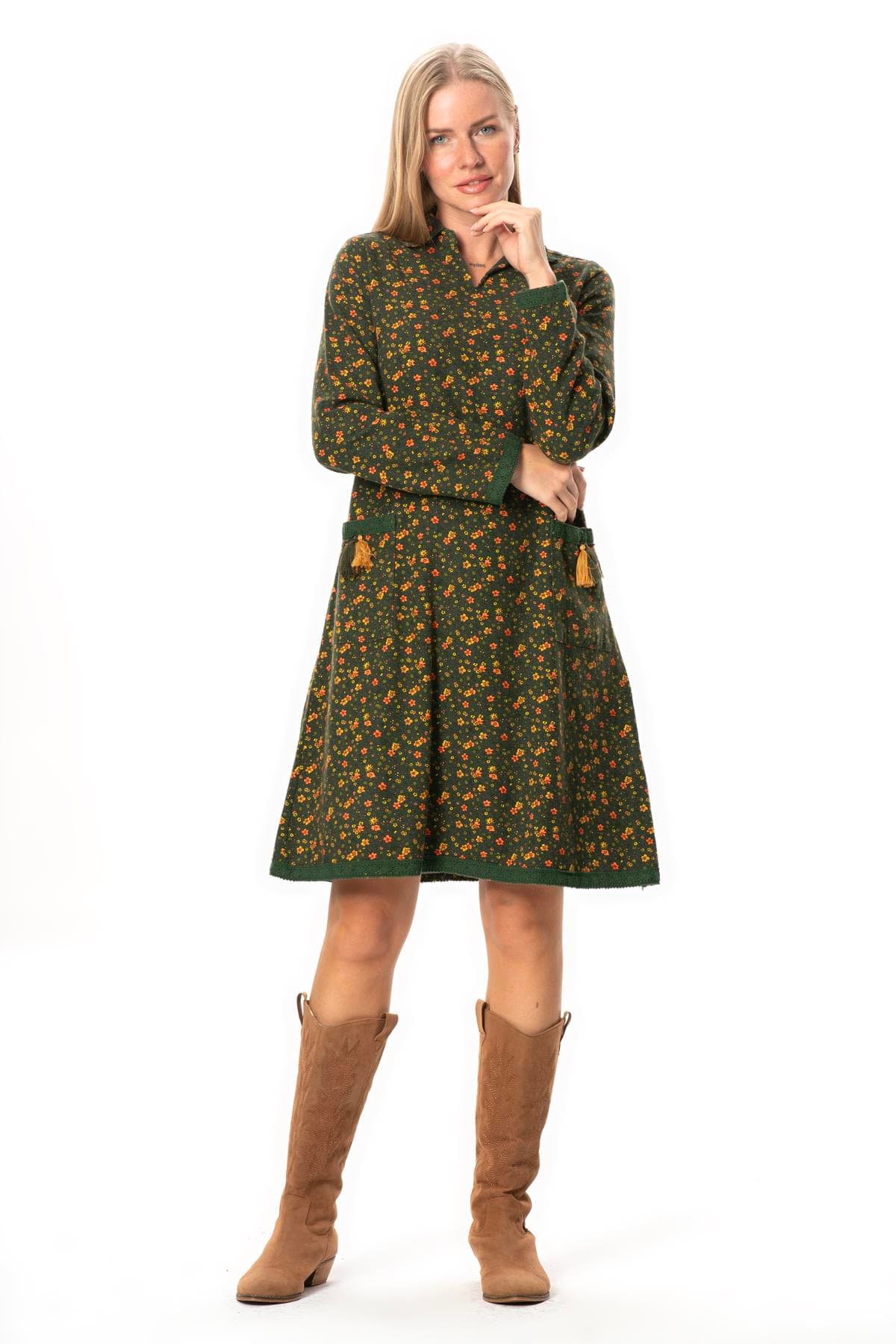 Zuhal Flannel Dress, Daisy Print